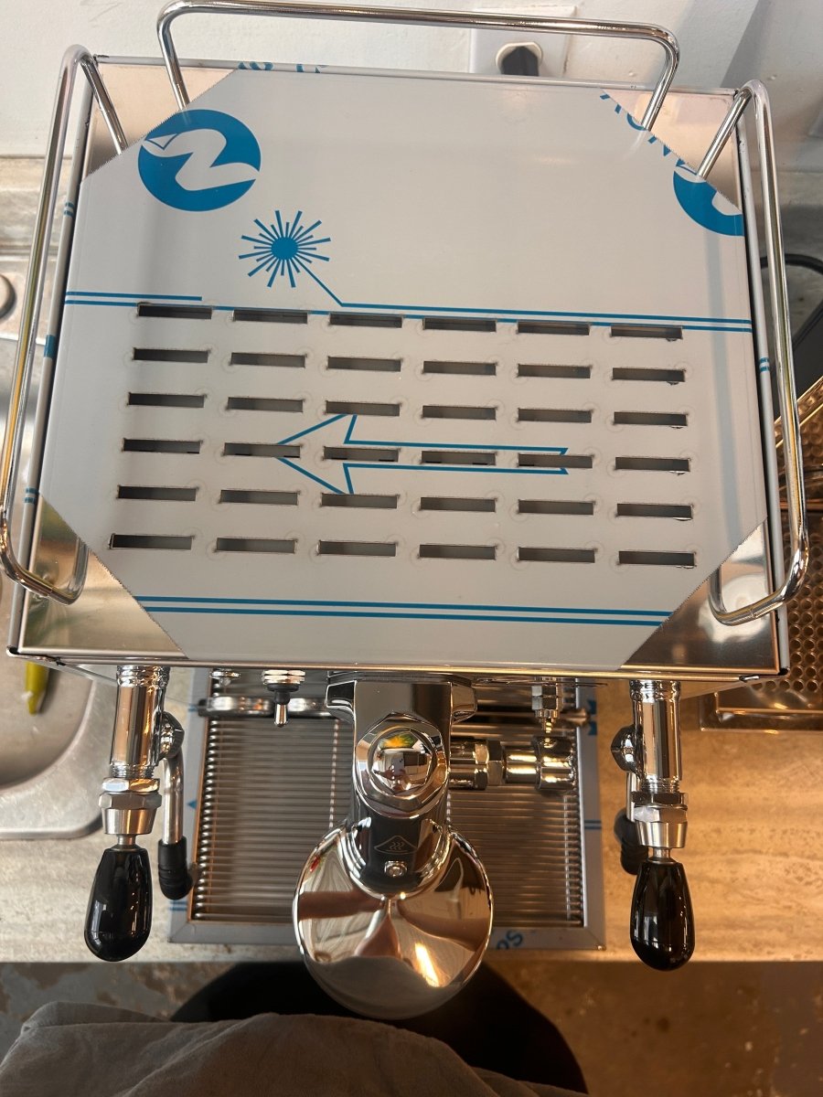 Bezzera - Magica E61 Espresso Machine with PID (Slightly damaged) - Café Liégeois Canada Inc.