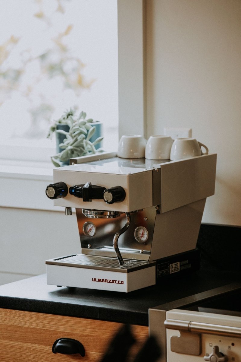La Marzocco Linea Micra (White) Café Liégeois1