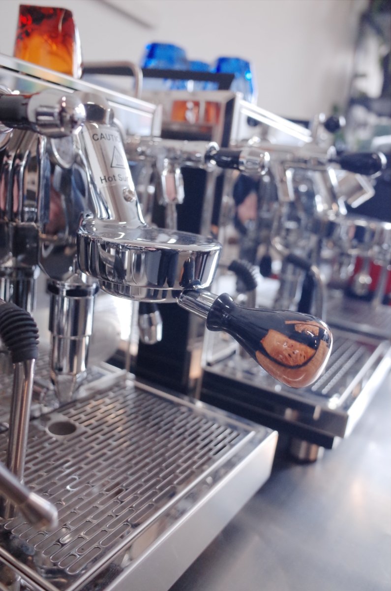 58mm E61 Bottomless Portafilter – Short Handle - Café Liégeois Canada Inc.