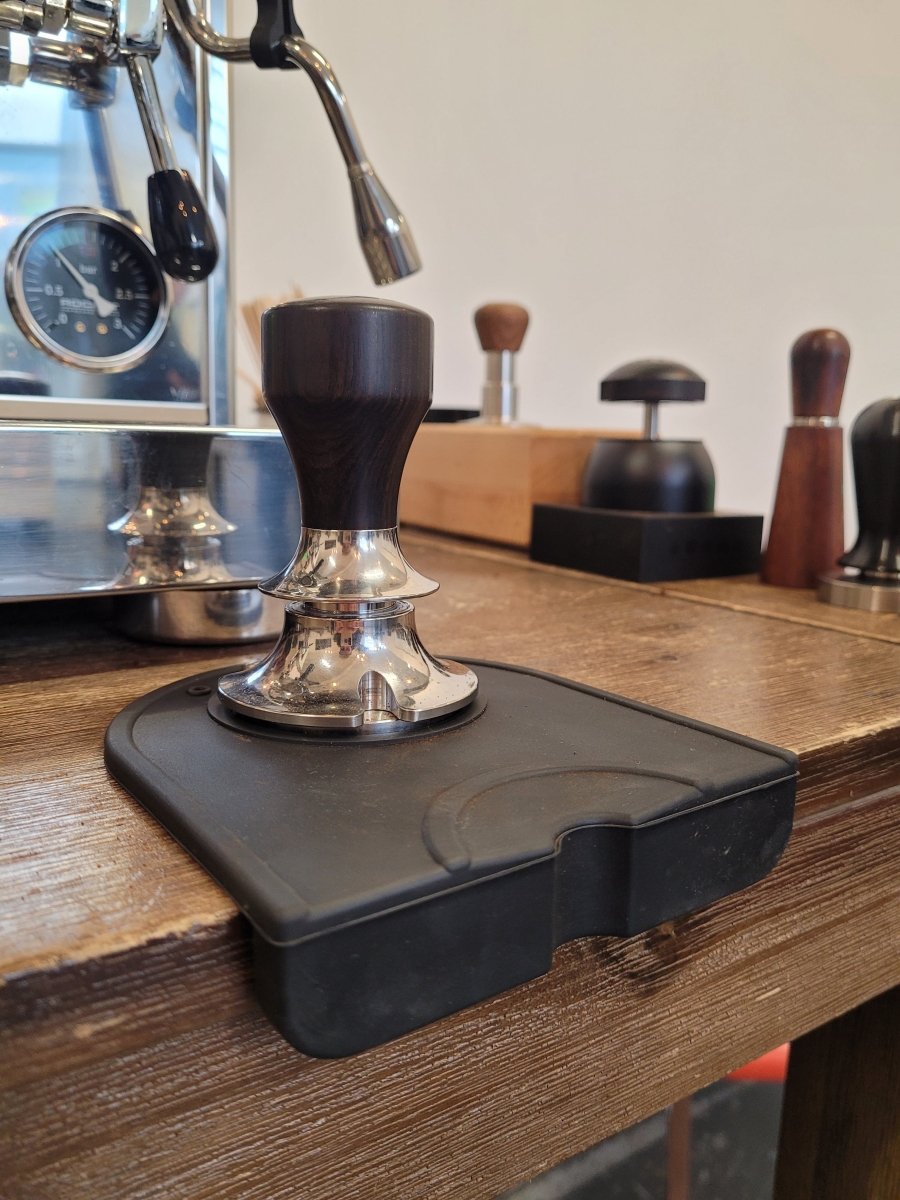 Corner Tamping Mat small - Café Liégeois