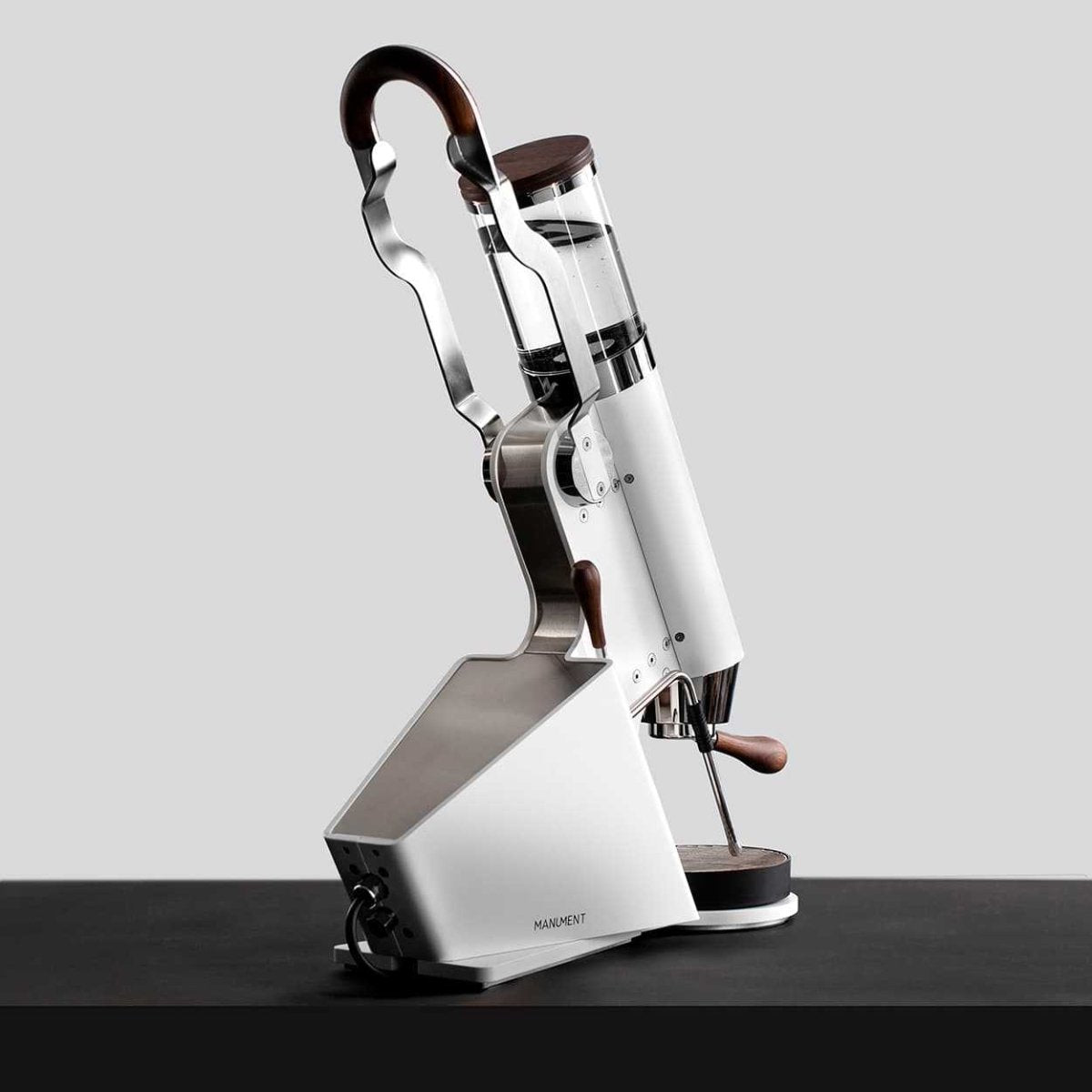 Manument - Leva Machine - Café Liégeois Canada Inc.