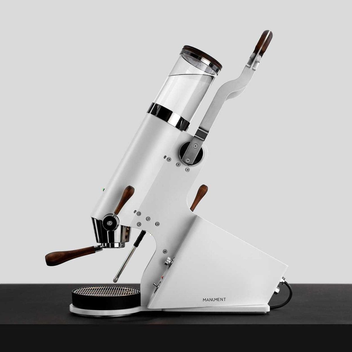 Manument - Leva Machine - Café Liégeois Canada Inc.